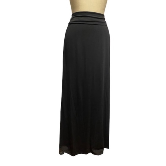 Dresses & Skirts - Maxi skirt  black knit size X-Large